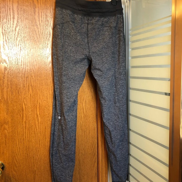 LULULEMON | Grey Higwaisted legging - Picture 4 of 8